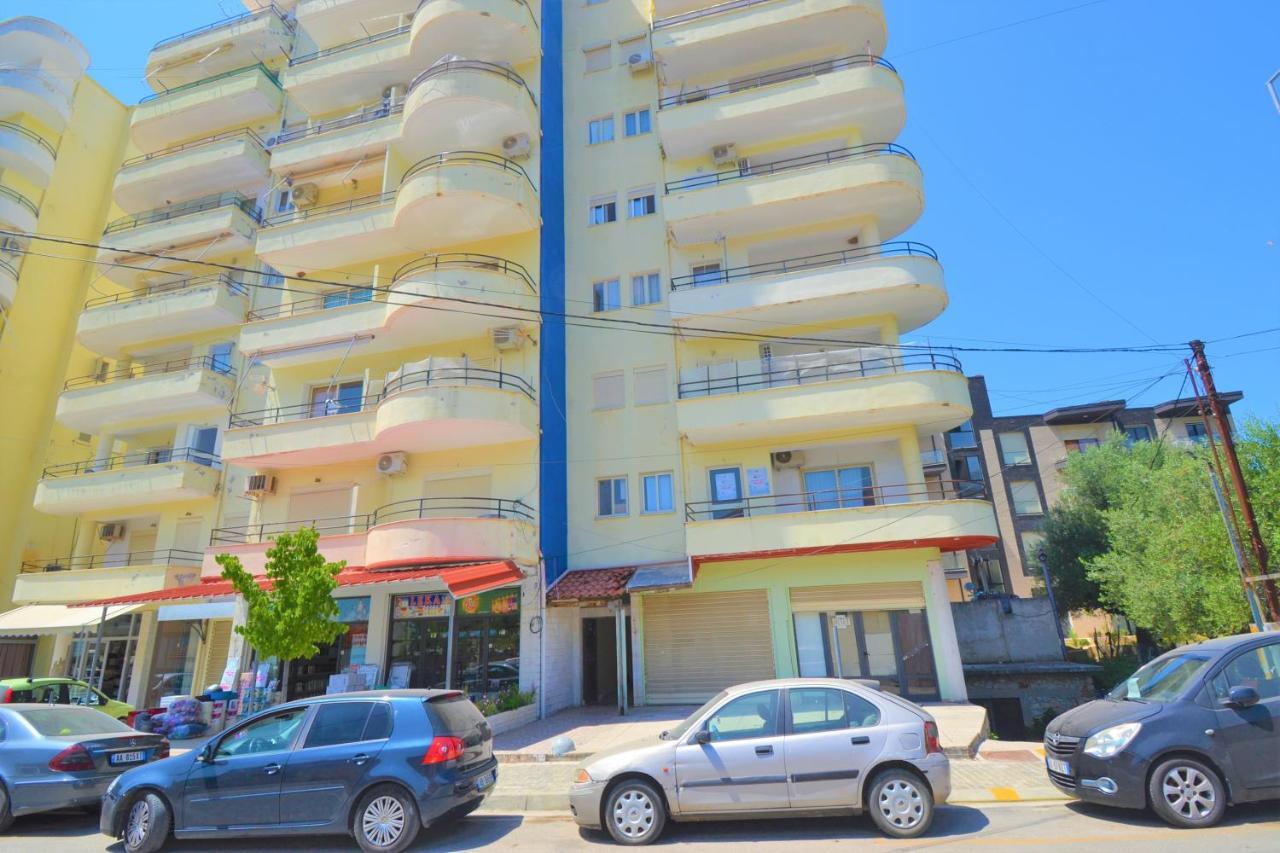 Boni Apartments Himare Eksteriør bilde